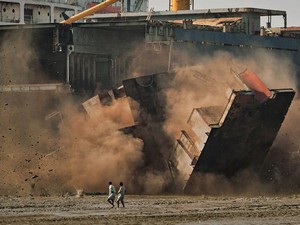 collapse.jpg