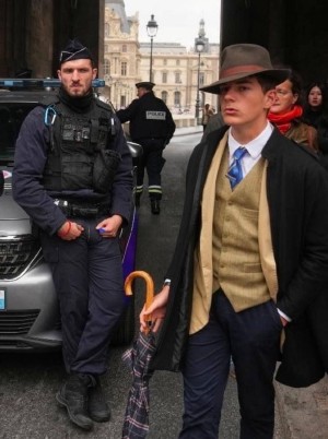 detective-in-paris-gem-heist.jpg