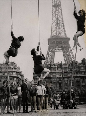 paris-climbers.jpg