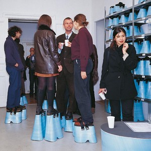 level(same_height_party)--hans_hemmert(1997).jpg